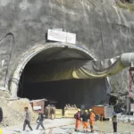 Nueva maquinaria para rescatar a los 40 obreros atrapados más de 100 horas en un túnel en India
