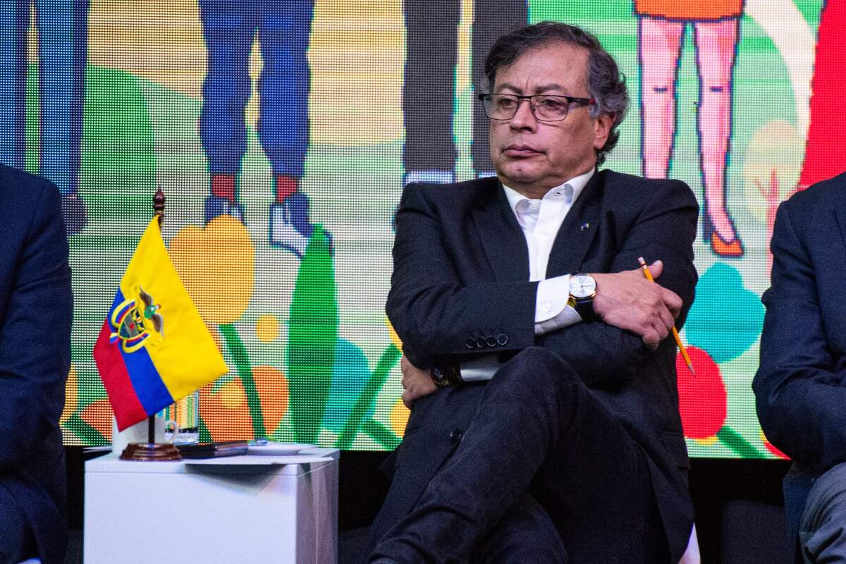 Petro considera triste para América Latina el triunfo de Milei en Argentina-amenaza