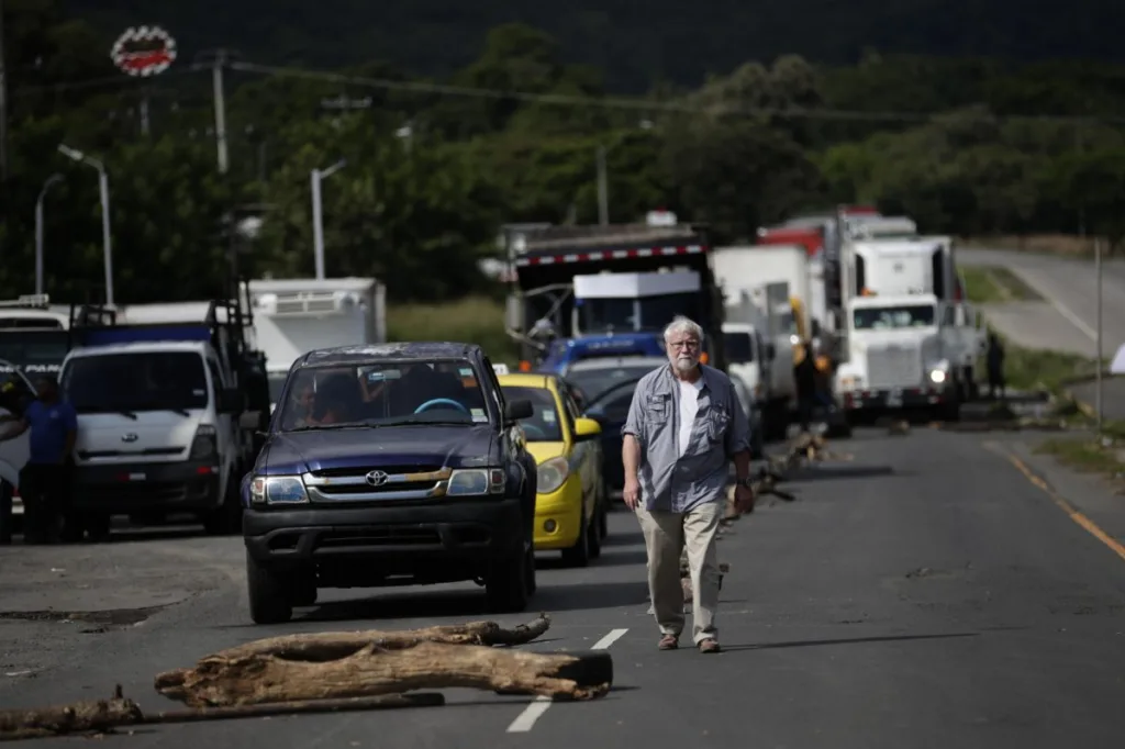 Un hombre dispara y hiere a dos personas en una protesta antiminería en Panamá