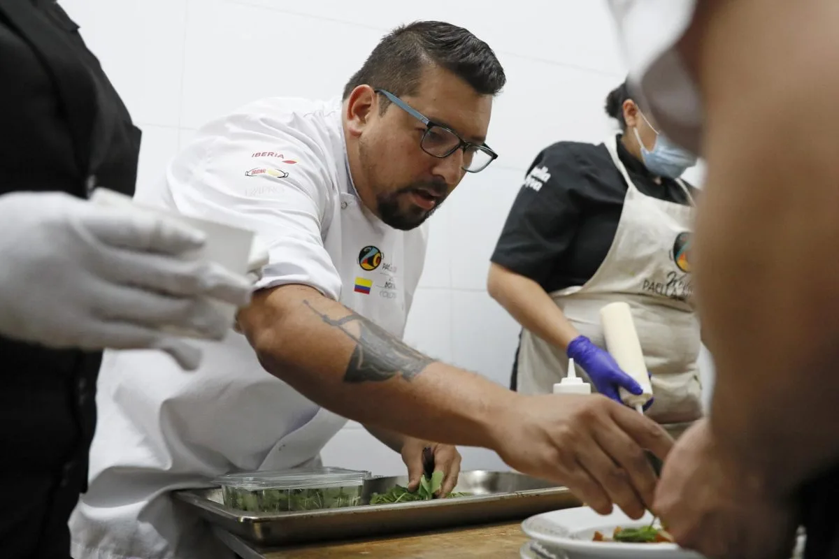 Un viaje de ida y vuelta Paella a la colombiana que logró ser tercera mejor del mundo