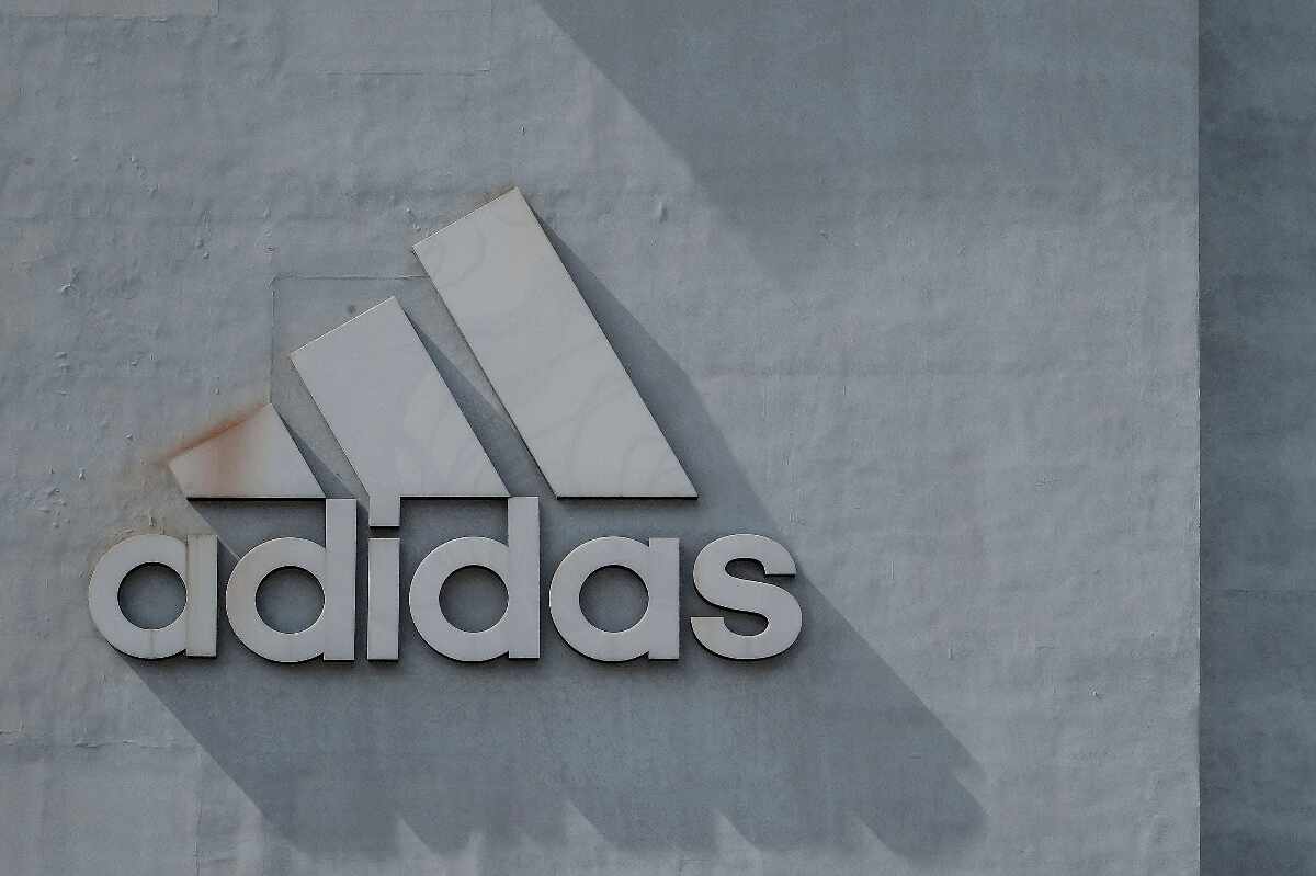 Los secretos detrás de los 5 modelos de tenis Adidas más vendidos en el mundo