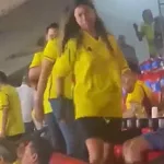 Hija de Petro abandona el Metropolitano entre lágrimas tras escuchar el rechazo del público a su padre