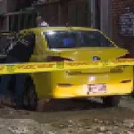Una mujer pierde la vida dentro de un taxi en Puente Aranda, Bogotá, tras ser baleada por un sicario