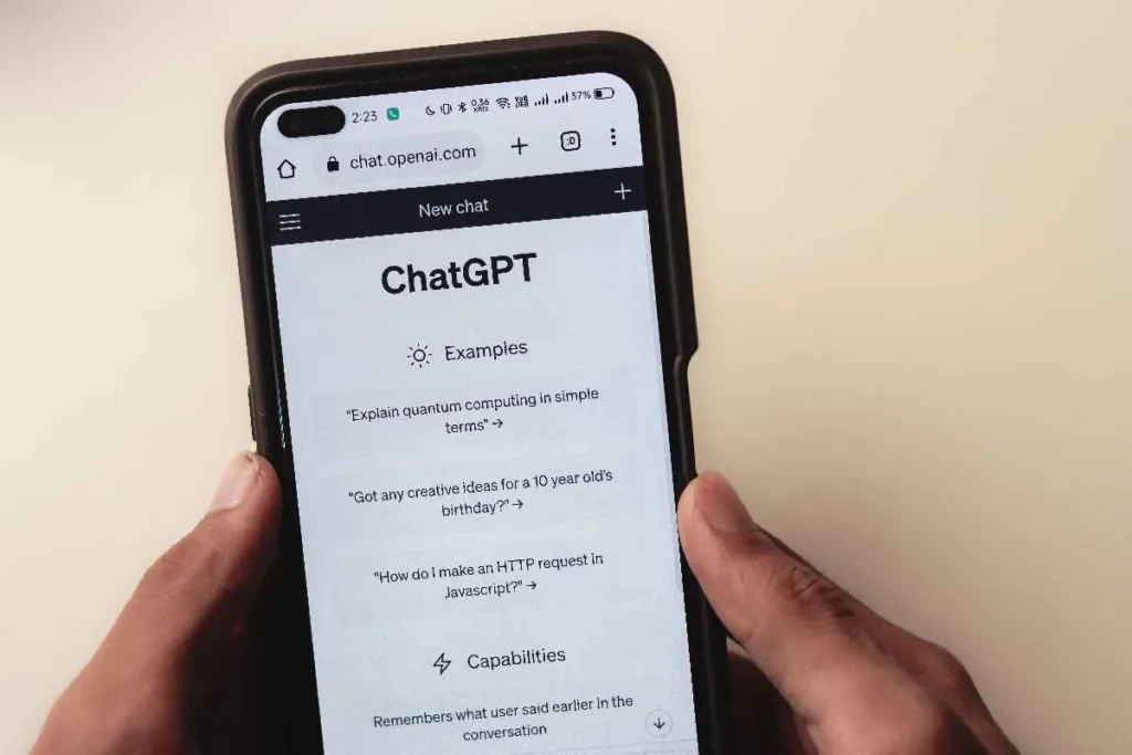 ChatGPT: el asistente inteligente que se adapta a tu idioma y a tu objetivo. Te explicamos cómo usarlo paso a paso