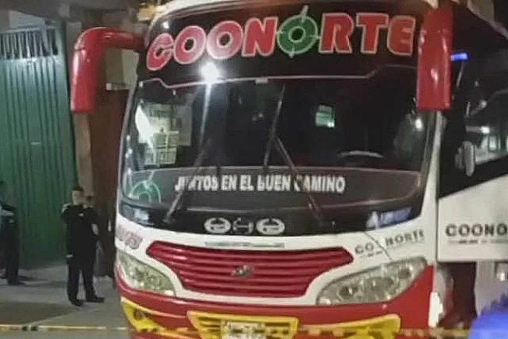 Identifican a las cuatro personas asesinadas en un bus de Coonorte en Puerto Berrío