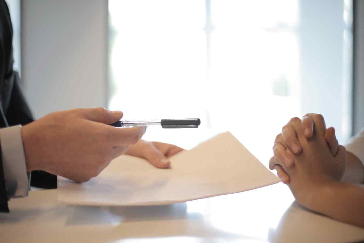 Cómo causar una buena impresión con tu ropa en una entrevista de trabajo: claves para vestirte bien