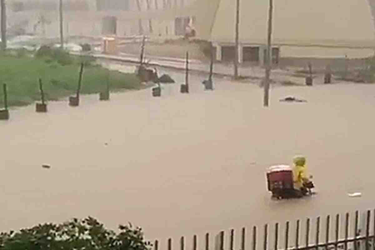 Lluvias torrenciales inundan Cartagena y dejan miles de afectados