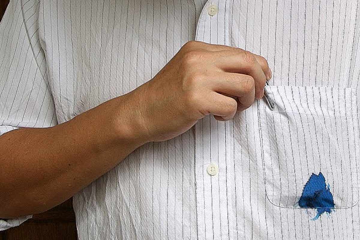 La solución definitiva para quitar las manchas de lapicero de la ropa sin dañarla