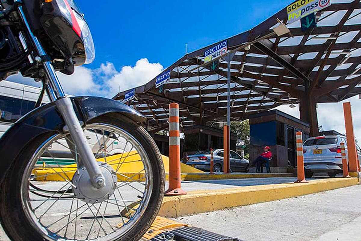 No hay peajes para las motos: el Ministerio de Transporte desmiente el rumor