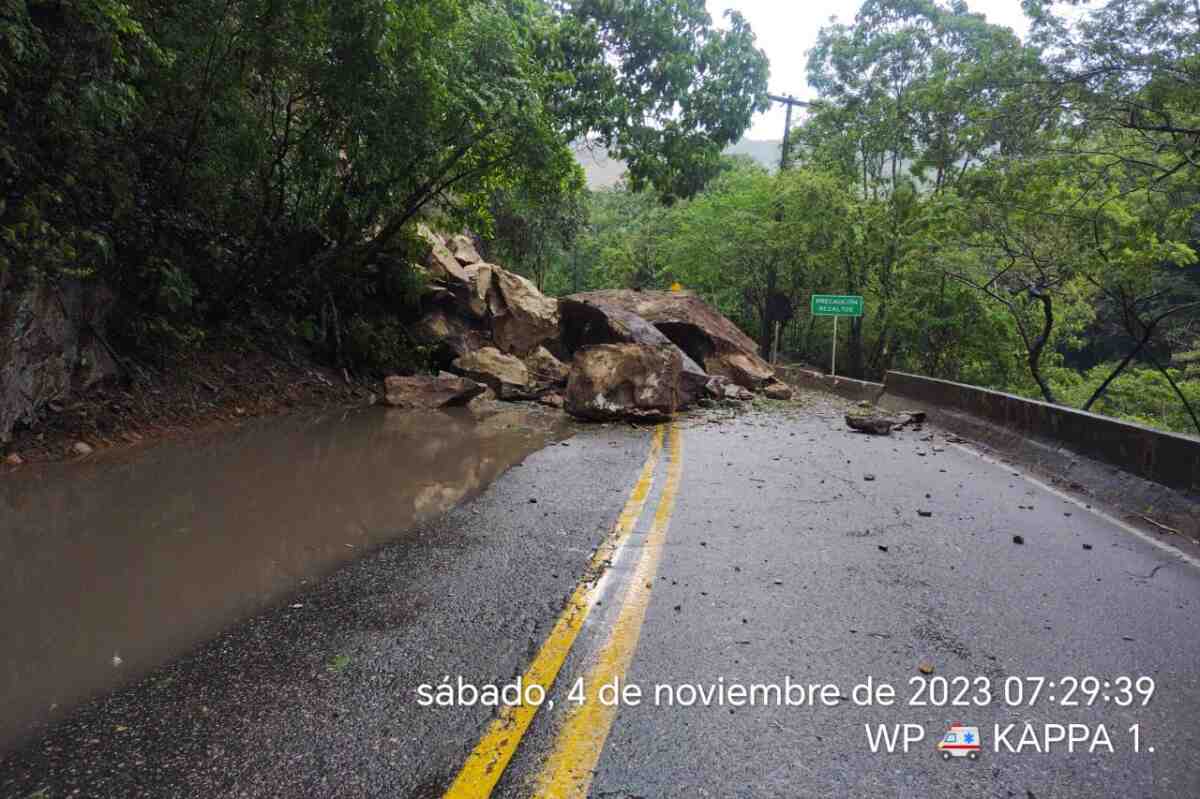 Así quedó la vía Bogotá-Girardot tras el derrumbe en la ‘Nariz del diablo’: estas son las opciones para viajar