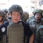 Netanyahu viaja a Gaza mientras se libera a 17 rehenes, entre ellos una niña estadounidense