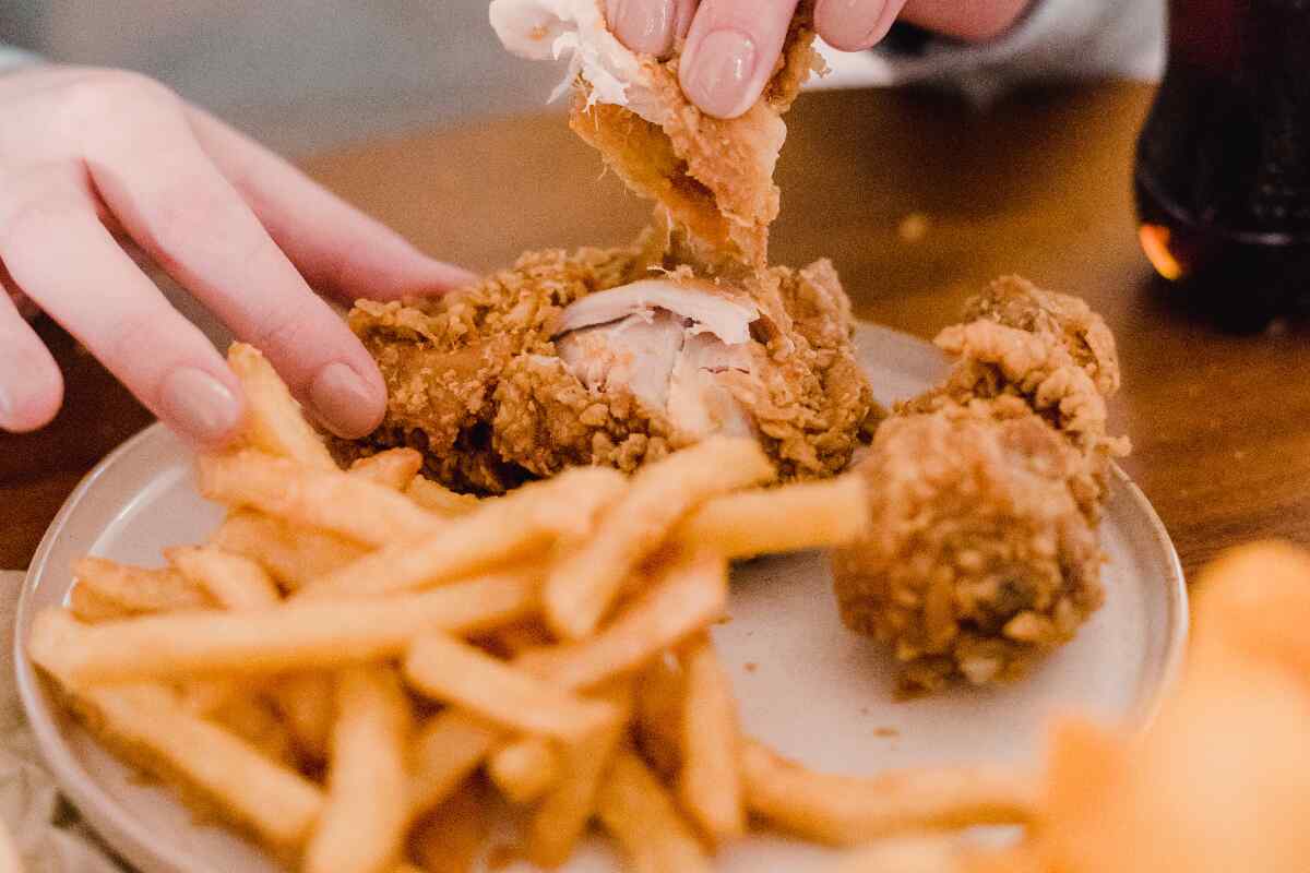 Los secretos para cocinar pollo frito como en KFC