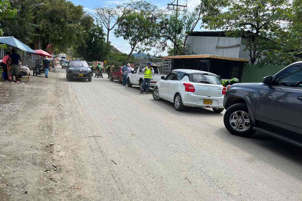 Movilidad restringida en Santa Fe de Antioquia por el daño del puente El Tonusco-paso por el puente paso real