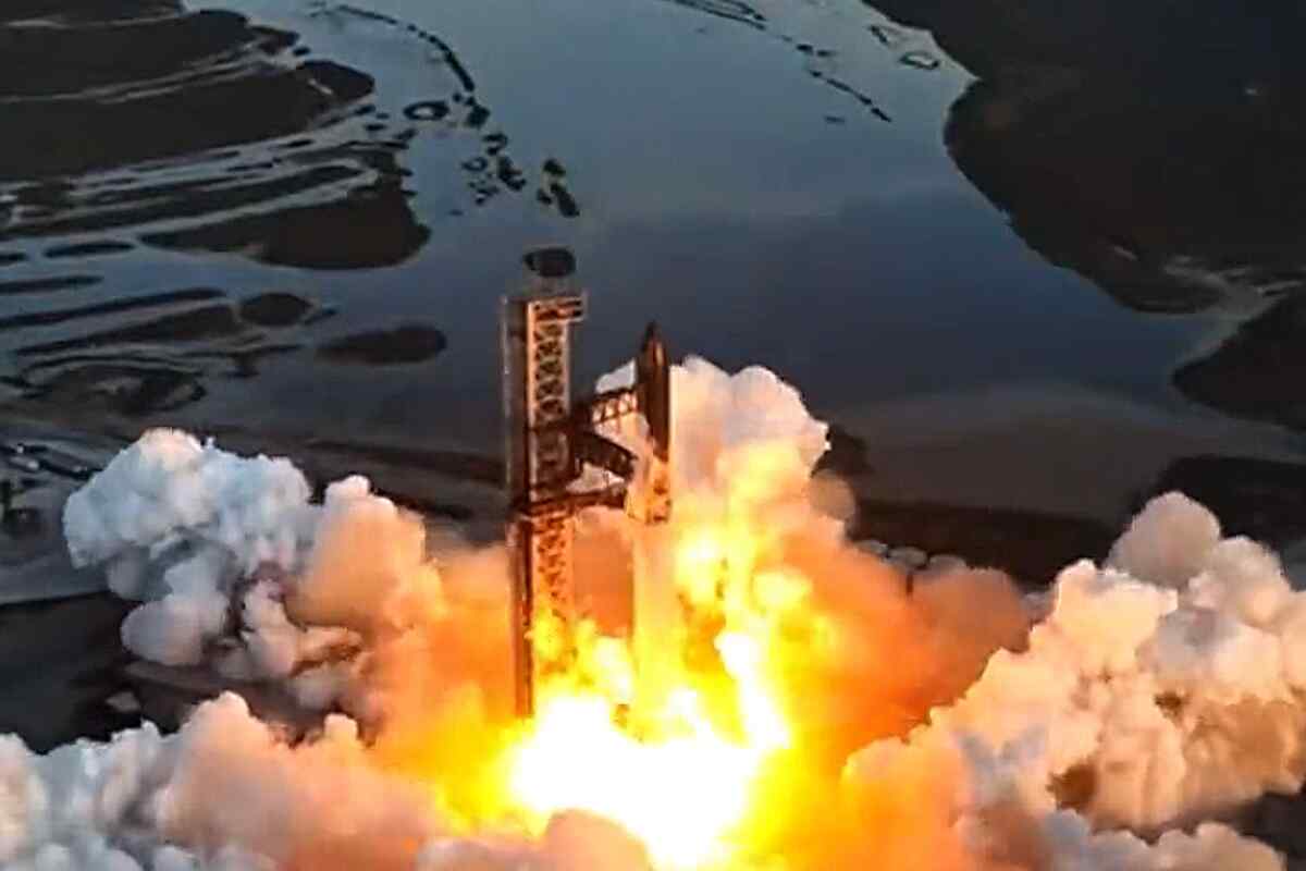 SpaceX lanza con éxito Starship, el cohete más poderoso del mundo, pero pierde la señal al final del vuelo