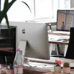 WeWork se declara en quiebra en EE.UU. tras el desplome de su valoración