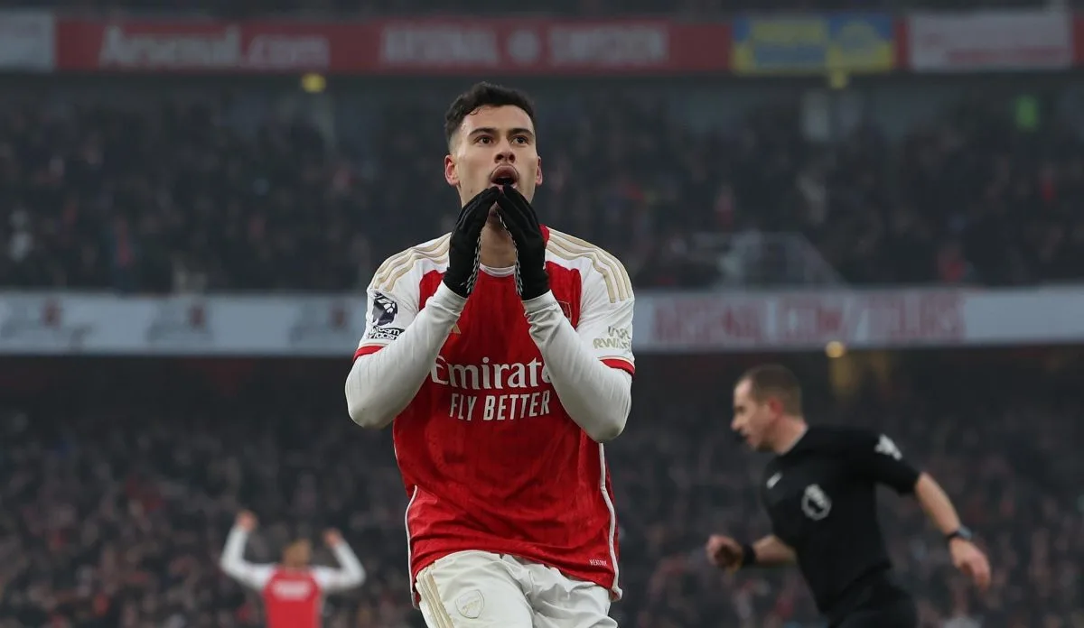 2-1. El Arsenal se escapa