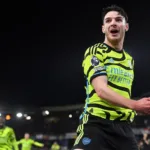 3-4. El Arsenal desarma al Luton en el 97