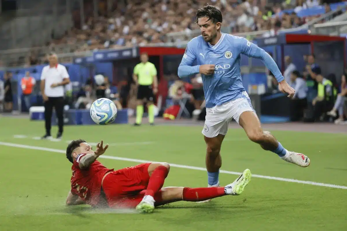 Asaltan la casa de Jack Grealish y se llevan objetos por valor de un millón de libras
