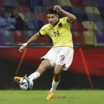 El ecuatoriano Kendry Páez, listo para su primera toma de contacto con el Chelsea