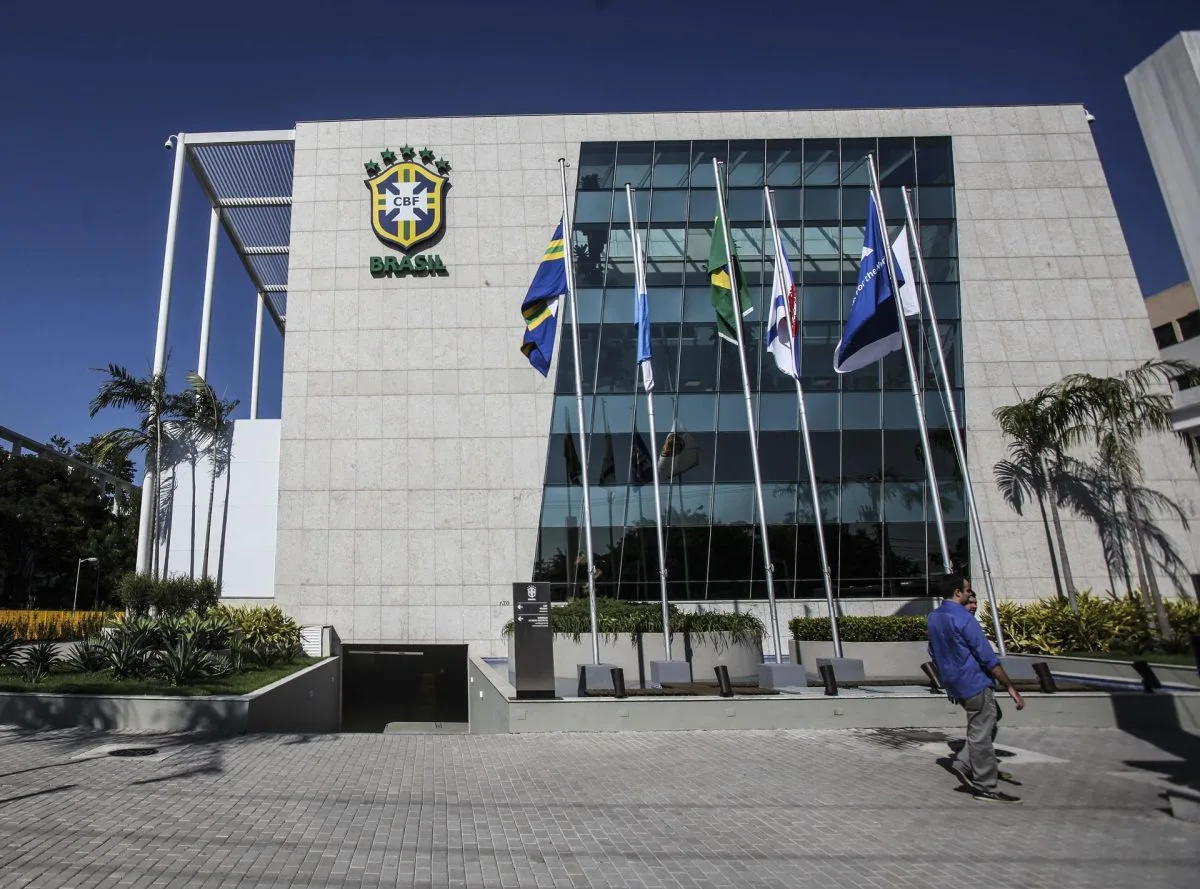 El interventor de la CBF dice que se debe a la Justicia brasileña tras amenazas de la FIFA