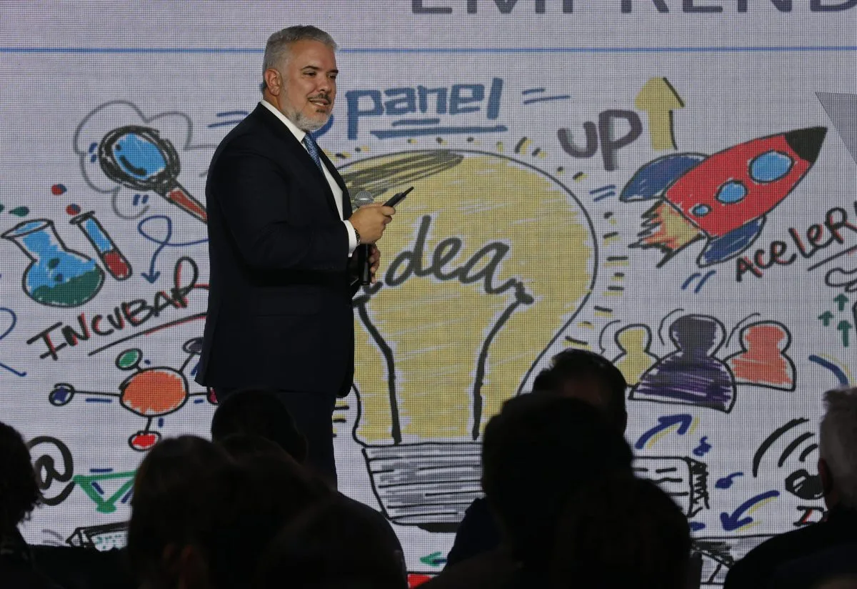 El expresidente Iván Duque presenta una fundación para impulsar la innovación