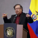 La aprobación del Gobierno de Petro cae al 35 %, su nivel más bajo, según una encuesta