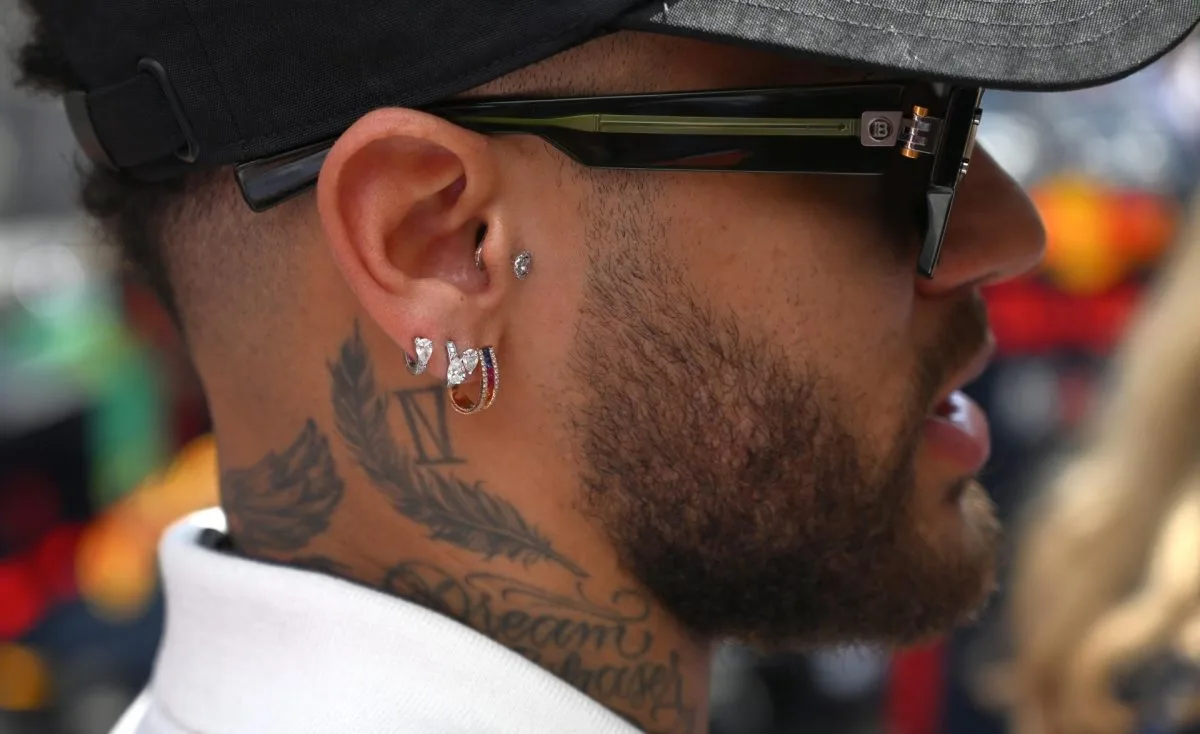 Neymar arremete contra aquellos que propagan el odio en Internet