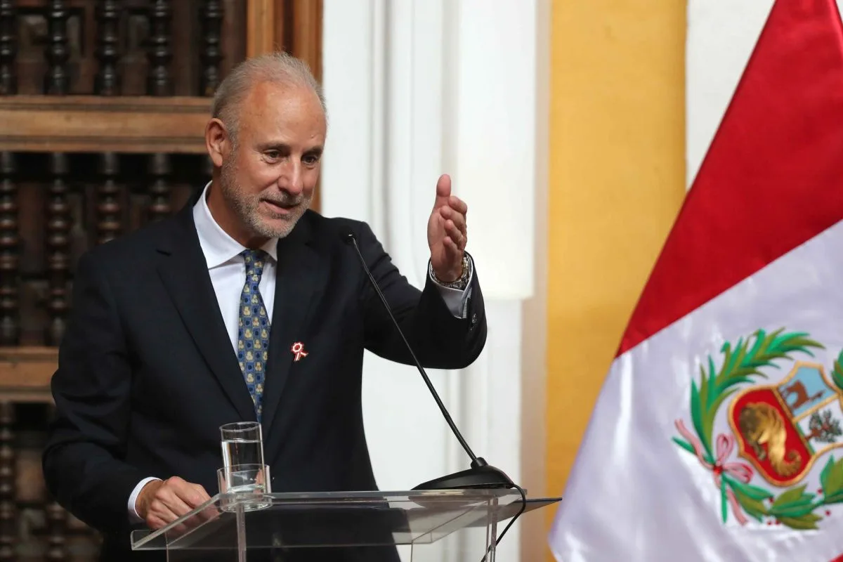 Perú pide a EE.UU. un plan para combatir el narcotráfico como el ejecutado en Colombia