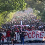 Sale del sur de México una nueva caravana de más de 10.000 migrantes rumbo a EE.UU.