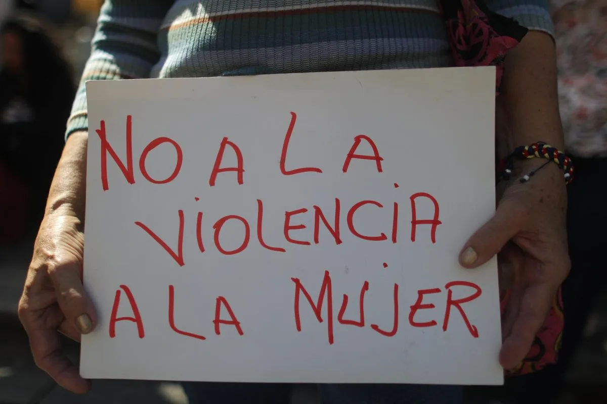 Una ONG computó 186 feminicidios en Venezuela entre enero y noviembre-- Nueva ley en Colombia endurece penas para condenados por feminicidio: No más beneficios penales