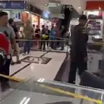 Sicarios ingresan al centro comercial San Andresito del Sur y asesinan a un hombre