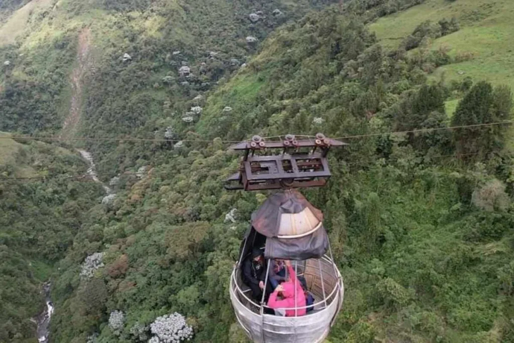 Cinco atrapados en cable aéreo en Caldas. Todos son trabajadores de un glamping