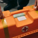 Aprende a reconocer y atender las situaciones más comunes que requieren primeros auxilios con esta guía.