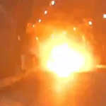 Camión cisterna se volcó y explotó en el túnel Quebrada Blanca, en la vía al Llano. El conductor sufrió quemaduras en el 84% de su cuerpo