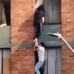 Hombre salva a su vecina y a su gato de las llamas en un incendio en su apartamento en Bogotá