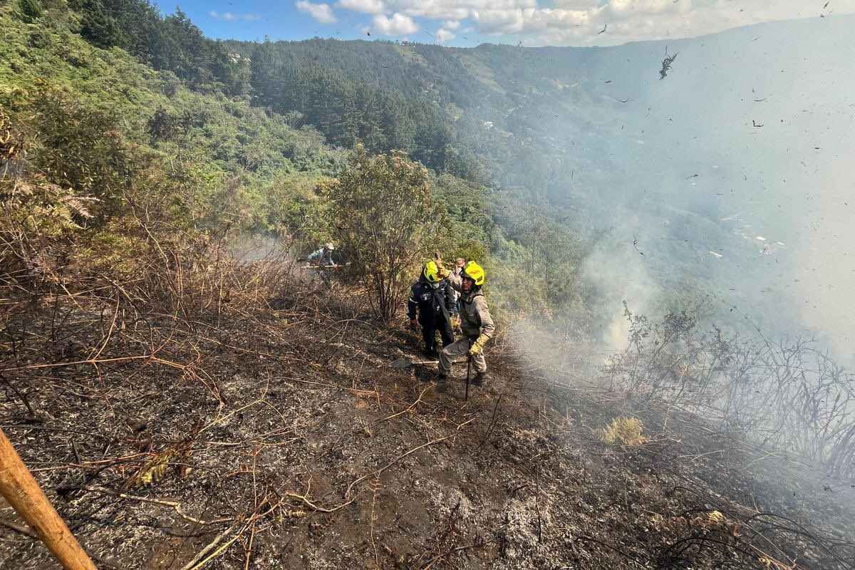 Emergencia en el corregimiento de Santa Elena por voraz incendio forestal