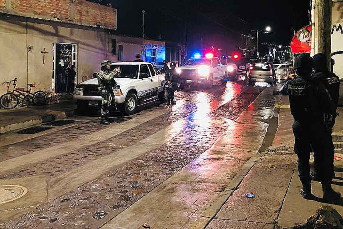 Asesinan a 5 estudiantes de la Universidad Latina de México cerca de un campus de la Universidad de Guanajuato-crimen cometido en Celaya