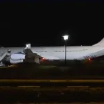 Vuelo Bloqueado en Francia: Sospechas de Tráfico de Personas con 303 Pasajeros Indios