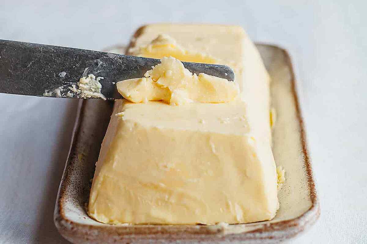 Cómo preparar mantequilla vegana casera y personalizarla con diferentes sabores y especias