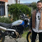 Mateo Botero, el talentoso esquiador que se accidentó mortalmente en su nueva moto en Medellín en la avenida Las Palmas