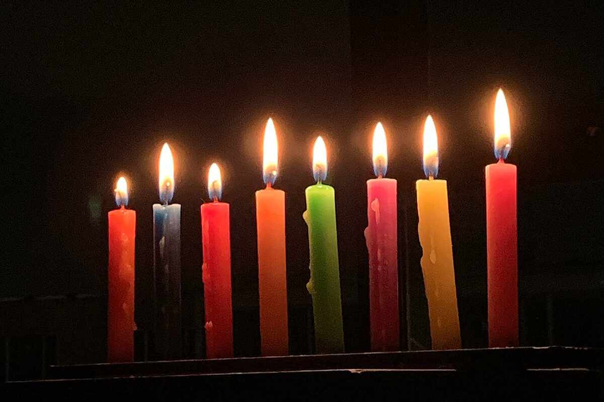 ¿Por qué se celebra la noche de las velitas en Colombia?