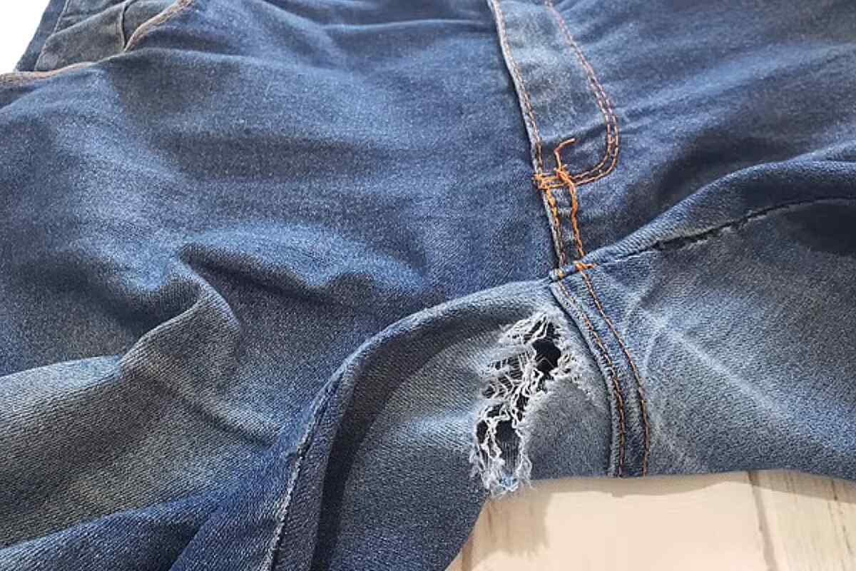 Cómo arreglar tus pantalones rotos en la entrepierna