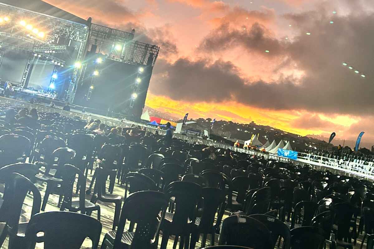 narco colombiano-Romeo Santos se disculpa con sus fans tras iniciar su concierto a las 4 de la mañana en Caracas