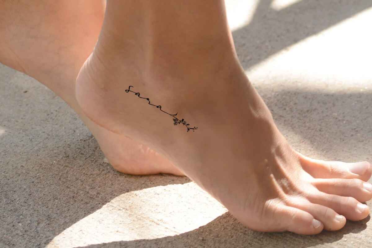 Cómo elegir el mejor tatuaje para tu pie: consejos, ideas y ejemplos