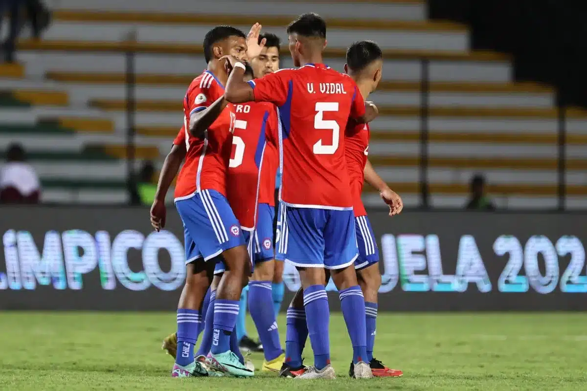 0-1. Chile respira con victoria en el Preolímpico y hunde a la Uruguay de Bielsa