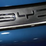 El fabricante chino BYD supera por primera vez a Tesla en la venta de vehículos eléctricos