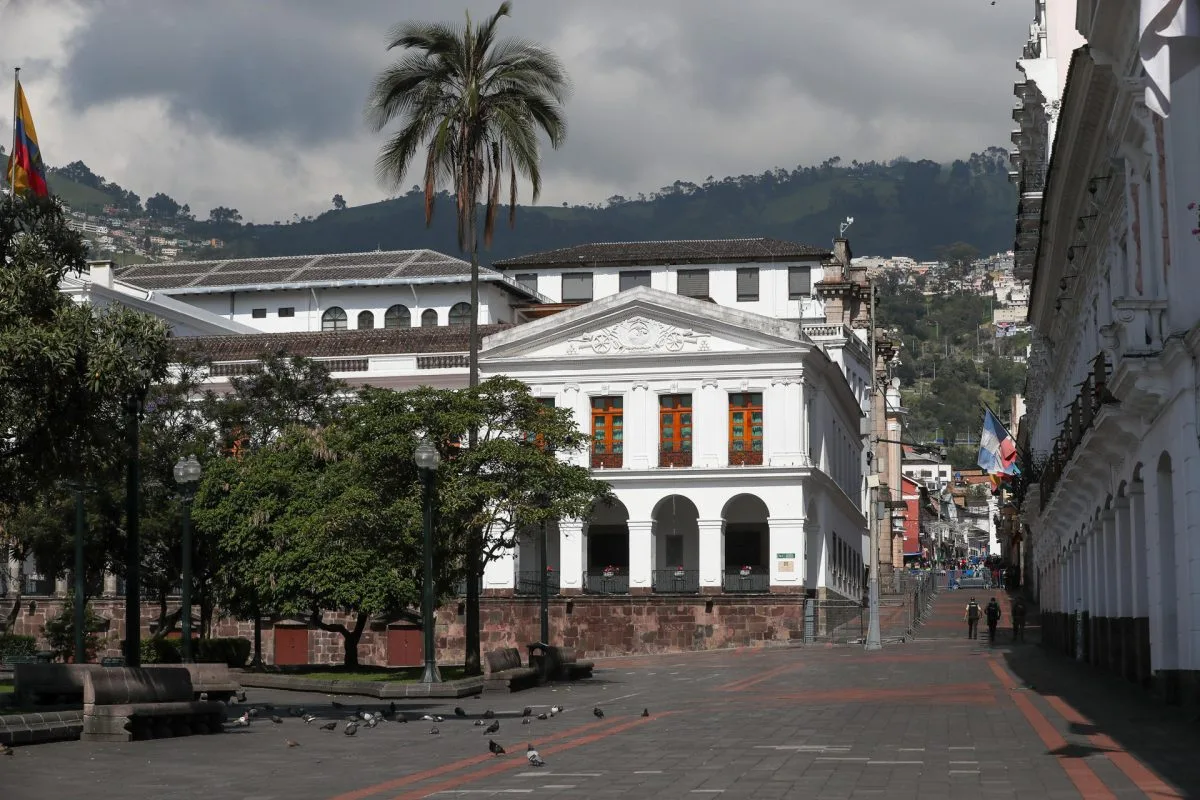 La crisis de violencia en Ecuador golpea al turismo, pero las exportaciones resisten