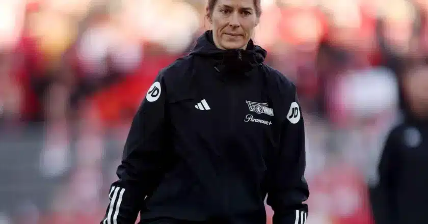Marie-Louise Eta hace historia: primera mujer entrenadora y primera victoria en la Bundesliga