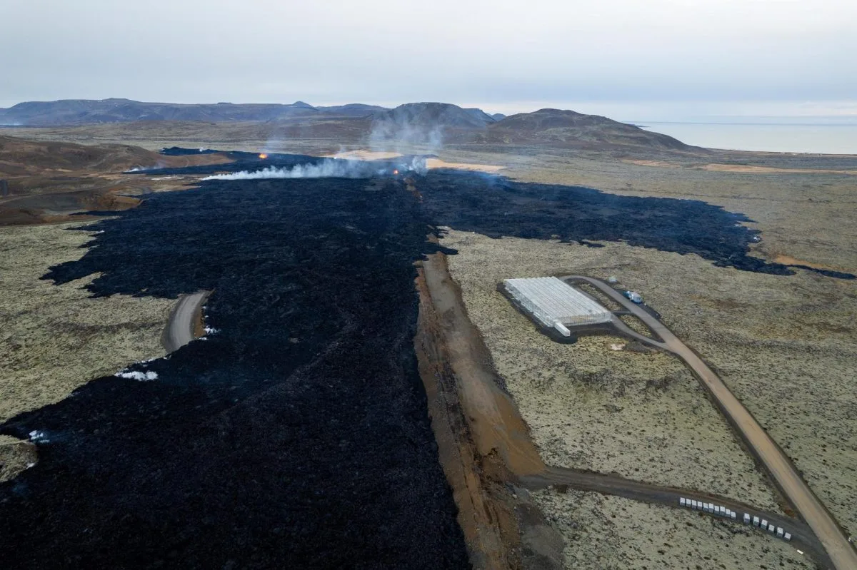 Sin signos de erupción volcánica en Islandia en las últimas horas, pero sigue el riesgo