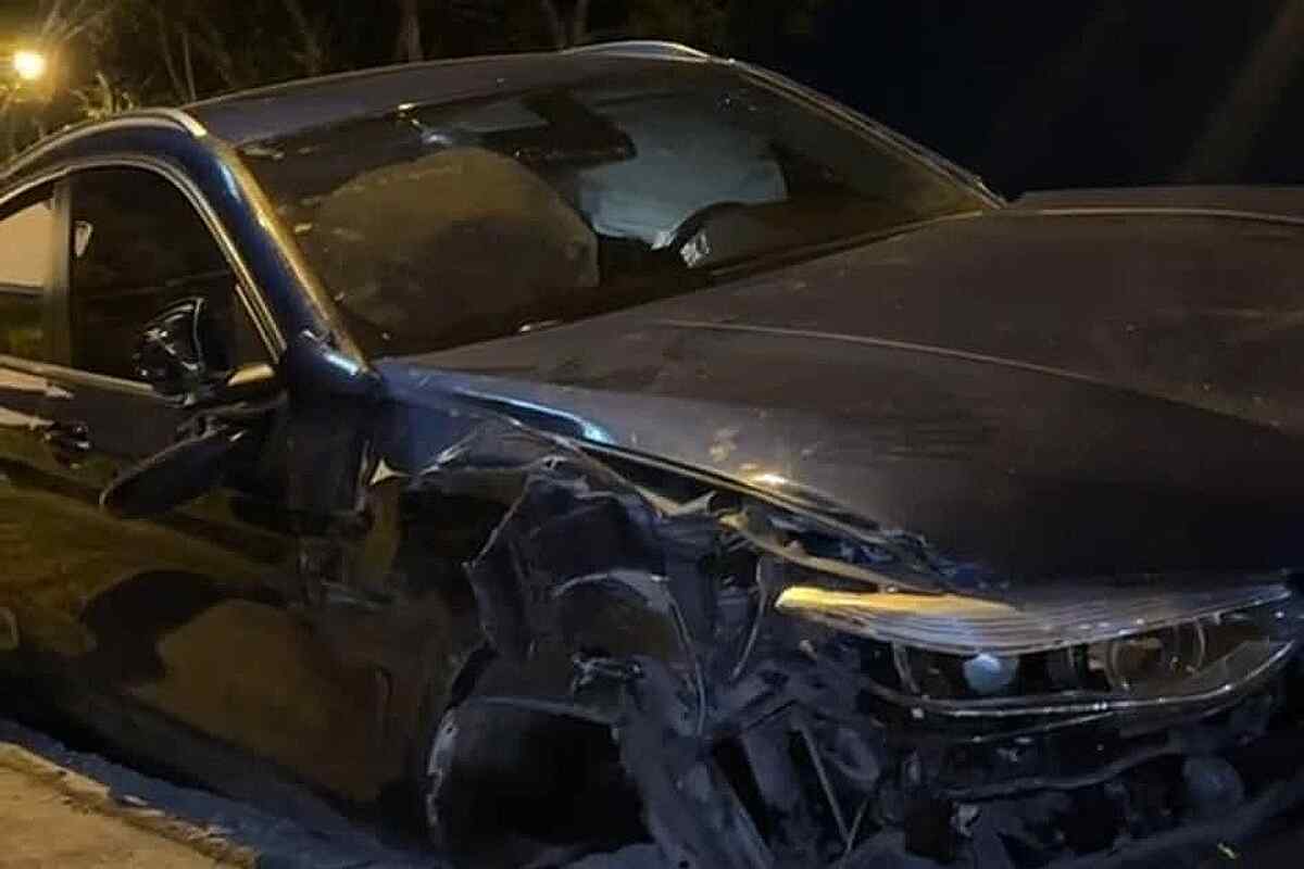 Menor de 13 años se lleva camioneta BMW de sus padres y causa una serie de choques en Ibagué